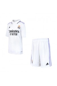 Real Madrid Babytruitje Thuis tenue Kind 2022-23 Korte Mouw (+ Korte broeken)